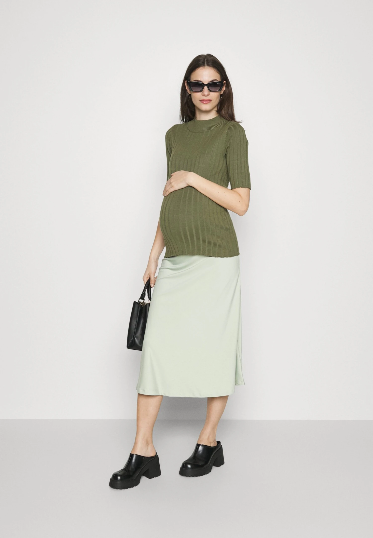 Falda Acampanada - Light Green 2 Falda Acampanada - Light Green - Imagen 2