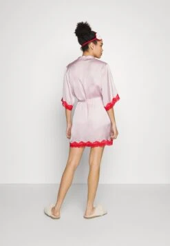 Anna Field 4 Piece Gift Set - Pijama - Red/Pink -Anna Field 208c4d5a58db4263b536f6ae2dd8ecac