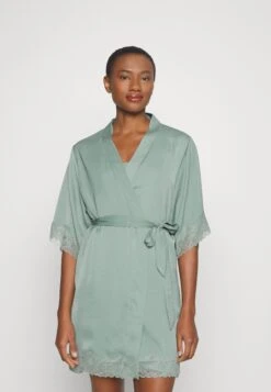 Anna Field 6 Anna Field Albornoz - Green