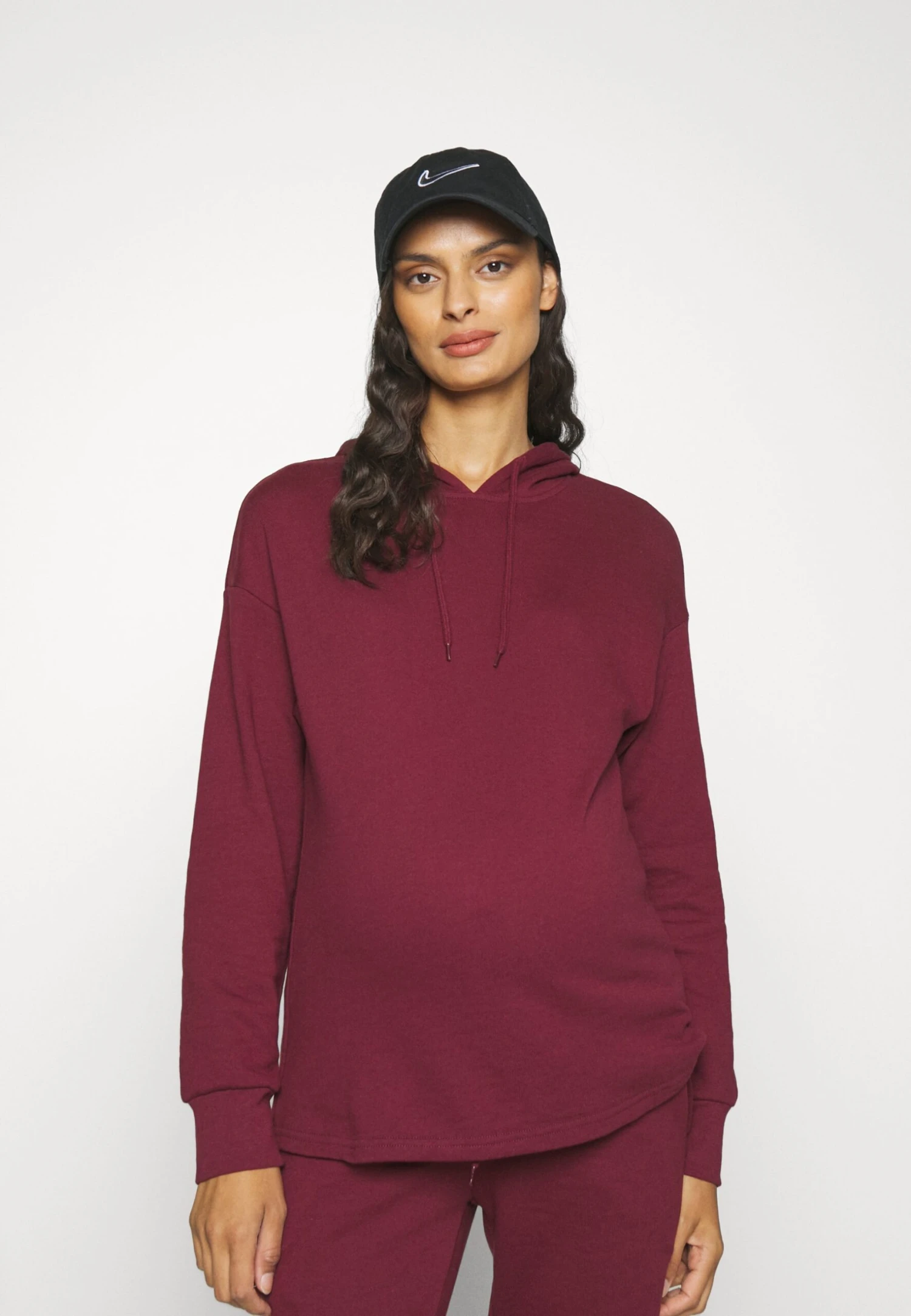 Set - Jersey Con Capucha - Dark Red 4 Set - Jersey Con Capucha - Dark Red - Imagen 4