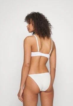 Anna Field Sunlight 3Pack Tshirt Bra - Sujetador Básico - 402 - Pink_001 - White_802 - Black -Anna Field c9a4a29083d94654957fe69af505bfb0