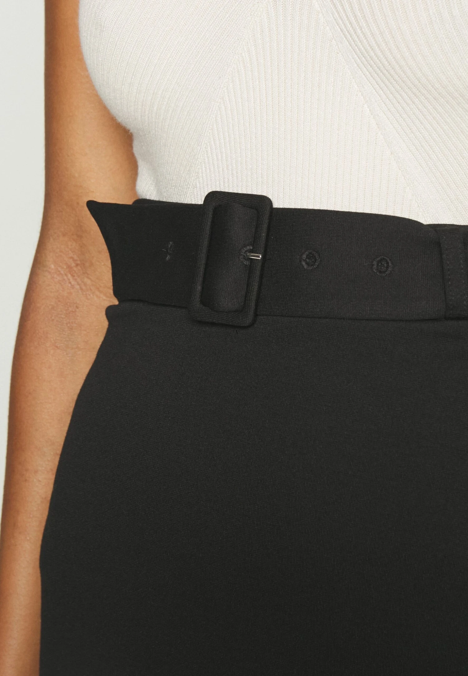 Falda Acampanada - Black 6 Falda Acampanada - Black - Imagen 6