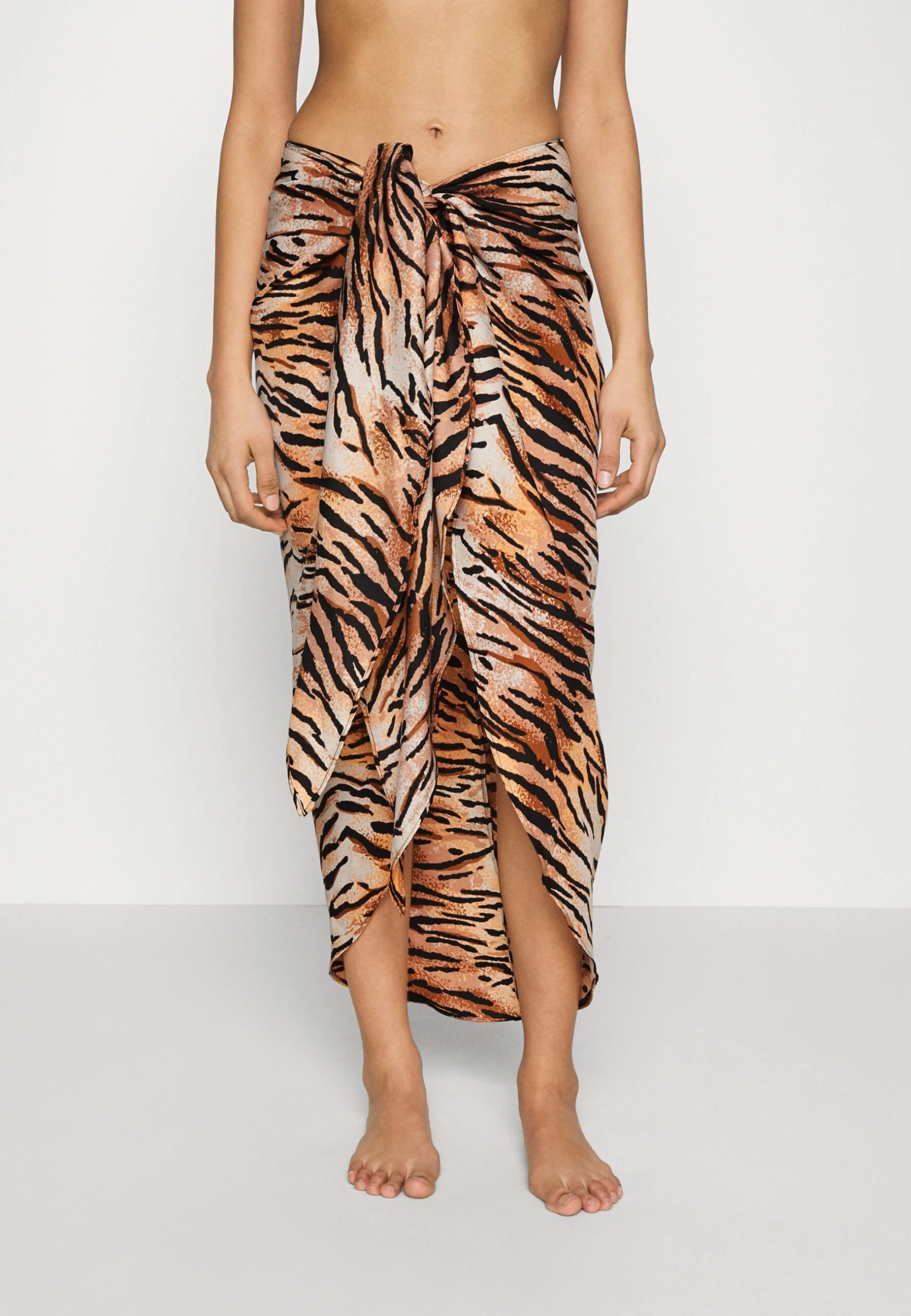 Anna Field Geo Print Sarong / 917 - Multi-Coloured - Falda Cruzada - Multi-Coloured 1 Anna Field Geo Print Sarong / 917 - Multi-Coloured - Falda Cruzada - Multi-Coloured