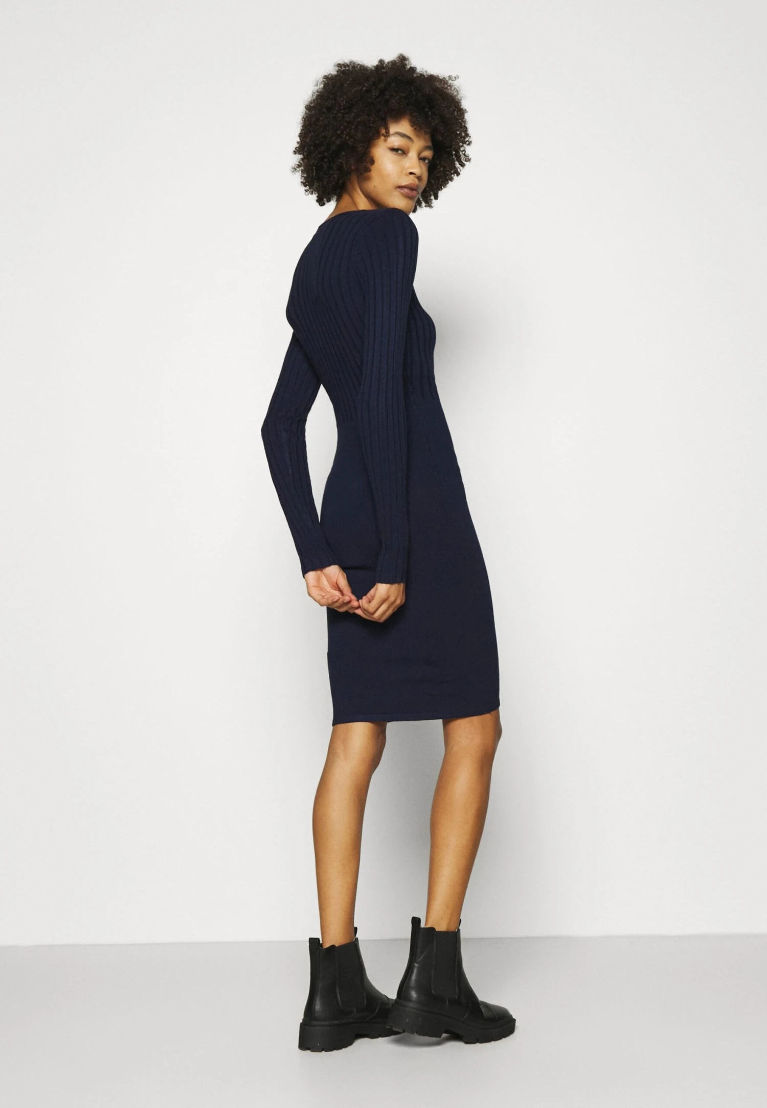 Anna Field Crew Ausschnitt Ripp Top Bodycon Mini Strickkleid - Vestido De Tubo - Dark Blue 3 Anna Field Crew Ausschnitt Ripp Top Bodycon Mini Strickkleid - Vestido De Tubo - Dark Blue - Imagen 3